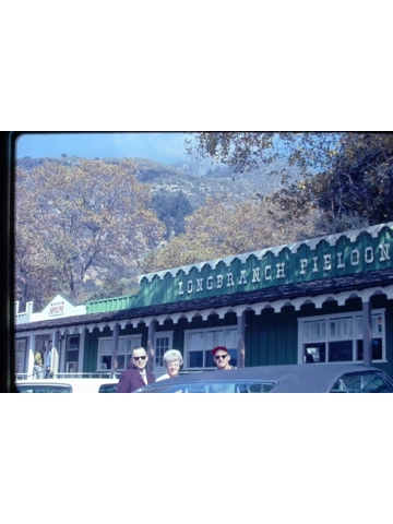 Vtg 1964 Amateur Shot 35MM Slide Longbranch Pieloon Oak Glen, CA Restaurant