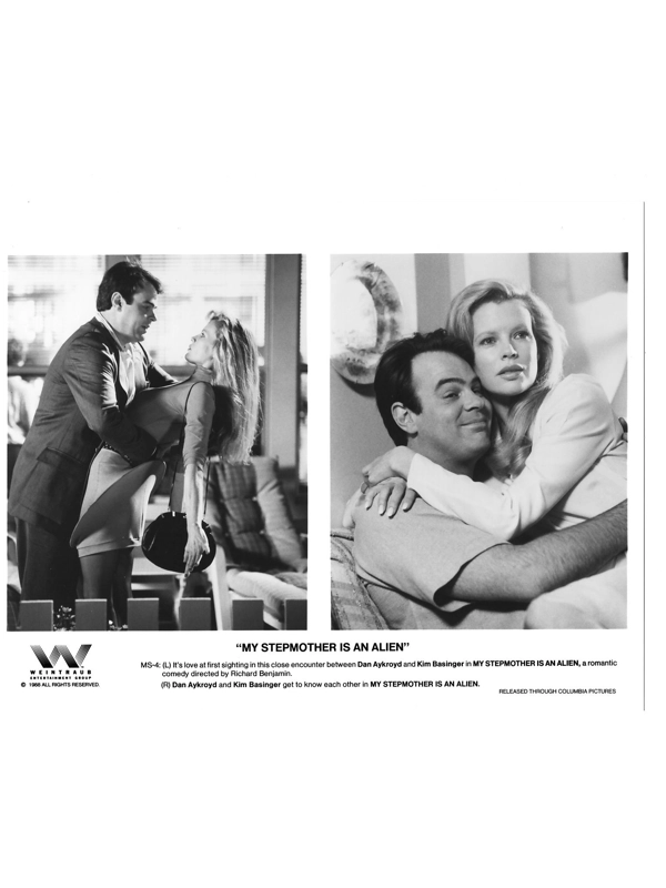 My Stepmother is an Alien Dan Aykroyd Kim Basinger Press Photo Movie Still