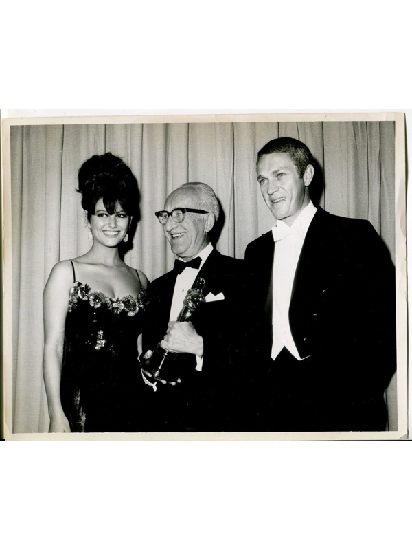 Claudia Cardinale Steve McQueen Academy Award Press Photo B&W 1965 George Groves