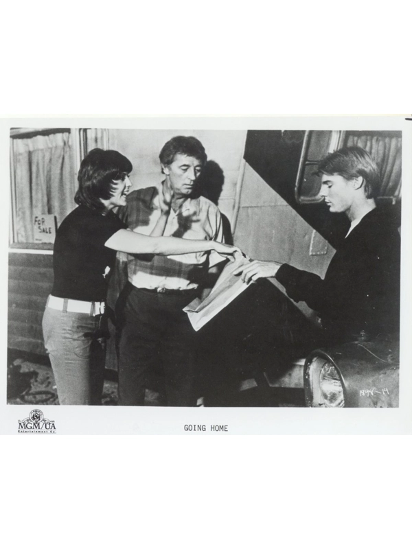 Going Home Robert Mitchum Jan Michael Vincent Brenda Vacarro Press Photo Movie