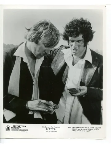 S.P.Y.S. Press Photo Donald Sutherland Elliott Gould Movie Publicity 1974 Spys