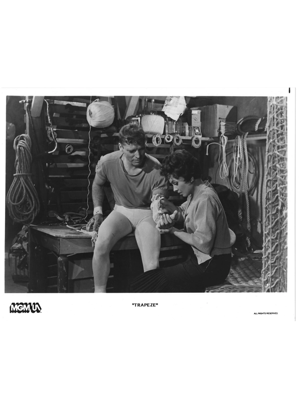 2 Trapeze Burt Lancaster Gina Lollobrigida Tony Curtis Press Photos Movie Still