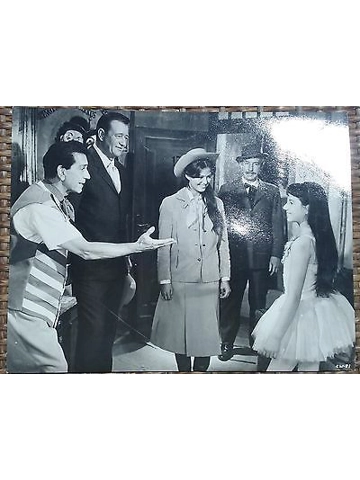 1964 Circus World 10 x 13 Claudia Cardinale John Wayne Nolan B&W Press Photo