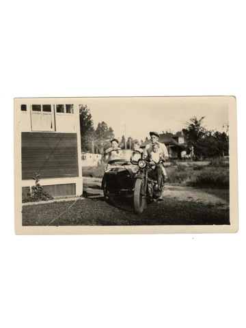 1924 Man 3 Children on Indian Motorcycle + Sidecar Original Photo Mile High Motorcycle Club Colorado
