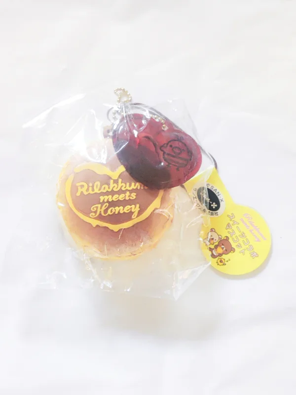 (HOLD) San-x Rilakkuma Honey Squishy Strap