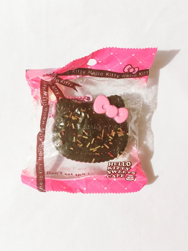 (HOLD) Sanrio Hello Kitty Squishy Biscuit Ball Chain