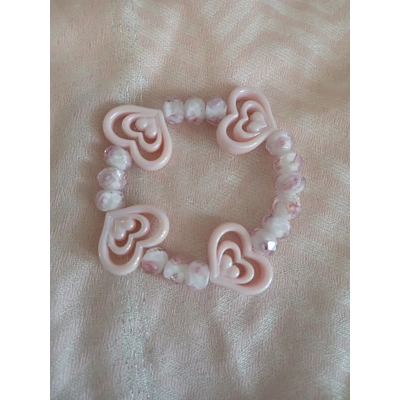 Beautifully elegant pink heart beaded bracelet. Beautifully elegant pink heart beaded bracelet.