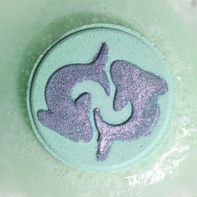 Box of 2 Zodiac Bath Fizzers with Horoscope - Pisces Box of 2 Zodiac Bath Fizzers with Horoscope - Pisces