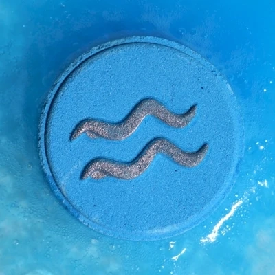 Box of 2 Zodiac Bath Fizzers with Horoscope - Aquarius Box of 2 Zodiac Bath Fizzers with Horoscope - Aquarius