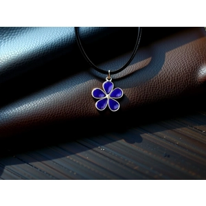 Delicate Flower Pendant Necklace Delicate Flower Pendant Necklace