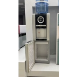 Dispensador de Agua Fría y Caliente con Filtro de 5 Etapas y Mini Nevera Dispensador de Agua Fría y Caliente con Filtro de 5 Etapas y Mini Nevera