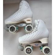 Second Hand Size 240 (Size 3) Skates, White