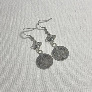 Single Clover Earrings