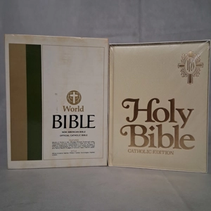 1980's-1990's The New American Bible Official Catholic Fam..