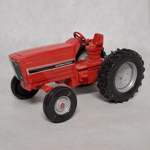 Ertl International 544 Tractor Diecast 1:16 Scale Red Stock# 415
