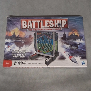 Battleship Tactical Combat Game New in Box - Slightly Crus..