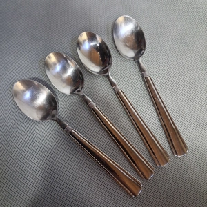 Pfaltzgraff Kenilworth Oval Soup Spoons 4 Stainless Steel 6 3/4