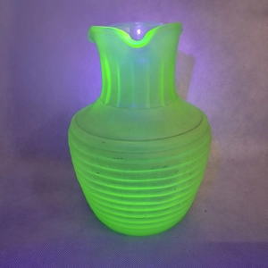 Frigidaire Green Uranium Glass Iced Tea Pitcher Frosted 3 Spout Ribbed Beehive