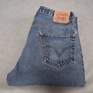 Y2K Levi's 505 Blue Jeans 34x32 Regular Fit Light Wash Straight Leg 11/2004