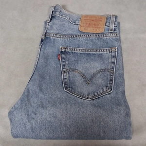 Y2K Levi's 550 Blue Jeans 34x34 Relaxed Fit Light Washed Denim 2003