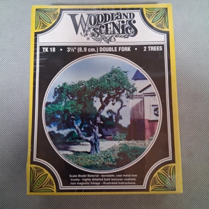 Woodland Scenics Double Fork Tree - 2 New in Box TK18 3 1/2