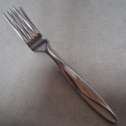 Oneida Simmer Salad Fork Stainless Steel 7 1/8