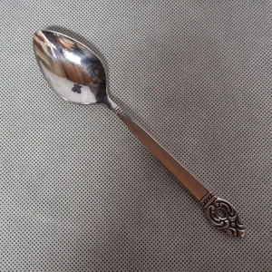 Oneida Ltd Danish Court Teaspoon Rogers 1881 Stainless Steel 6 1/8