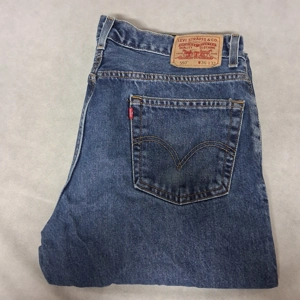 Y2K Levi's 550 Blue Jeans Men's 36x32 Relaxed Fit Dark Washed Denim