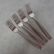 Dinner Forks Matching Set of 4 Oneida Amsterdam Pattern Satin and Glossy Finished Stainless Steel Go