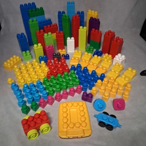Mega Blocks First Builders Lot 300+ Pieces 10.9 lbs of Bricks and Pieces