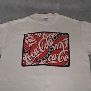 1990's Hanes Coca-Cola T-Shirt Men's XL White Bottle Caps Graphics USA Made