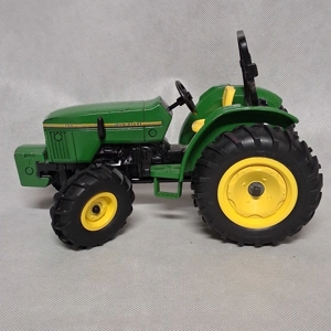 Ertl John Deere 5200 Die Cast Tractor 1:16 Scale Model 5667 1995 Special Edition