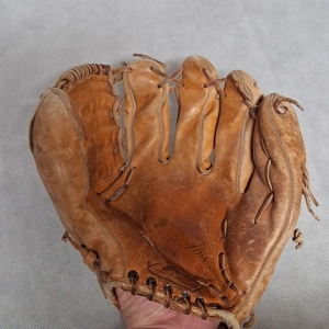 1950's Sears Ted Williams Baseball Glove Right Hand Throw Model 1662