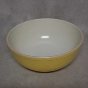 Pyrex 404 Mixing Bowl Yellow Primary Colors 4 Quart 1940's Era(NO Qt or 400 #'s)