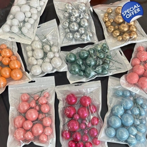 PEARLESCENT CAKE BALLS