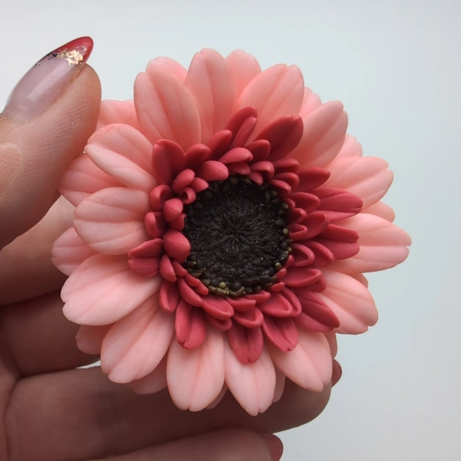 Additional Image for Gerbera – Realistic Silicone Mold for Soap, Resin, or Edible Projects
