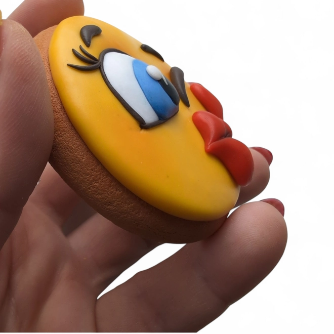 Additional Image for Silicone Mold – Emoji (Kissing Face)