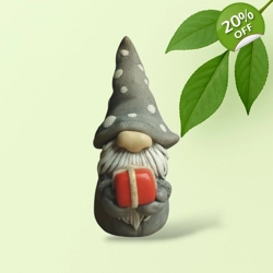 Gnome with Gift – Silicone Mold