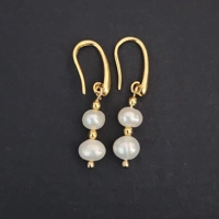 Pearl and gold bracelet set