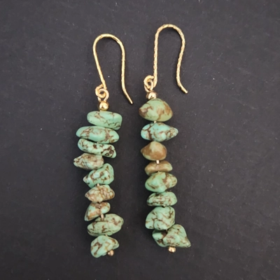 Turquoise and gold drop earring Turquoise and gold drop earring