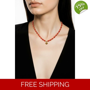 Red Gemstone Necklace – Boho Chic Statement Jewelry with Gold Accents