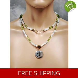 Tree Agate Necklace – Semi-Precious Stones – Gold-Tone Details & Pear
