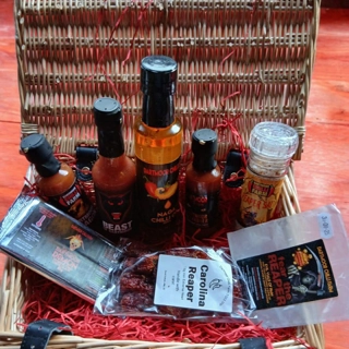 Hot & Spicy Hamper - Ne.. Hot & Spicy Hamper - Ne..