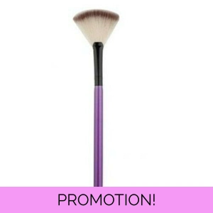 Soft Fan Brush for Powder Cosmetics