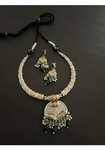 Mehfil Charm Necklace Set