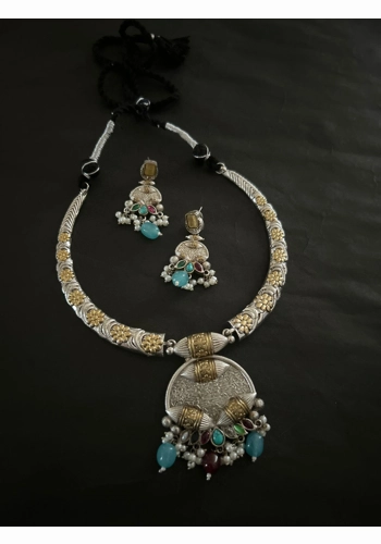 Turquoise Noor Necklace Set
