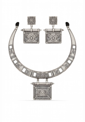 Silver Choker Necklace Set with Square Pendant Earrings