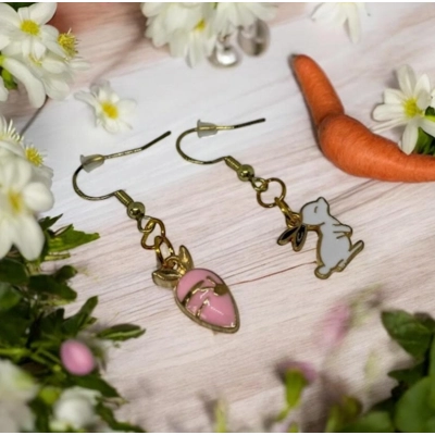 Gold Rabbit and Carrot ..