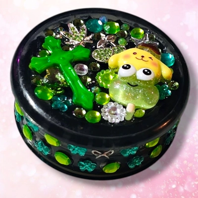 Green Envy 2 Way Grinder Green Envy 2 Way Grinder