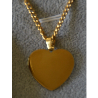 gold colour heart necklace